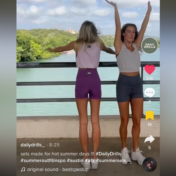 Daily Drills Sweatshirt Tank Ladybird NWOT Medium - Picture 4 of 9